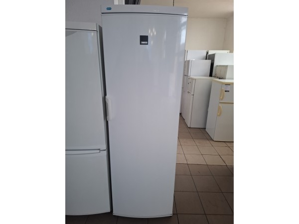 Használt Zanussi ZRA40100WA Normál Hűtőszekrény [H16050] 