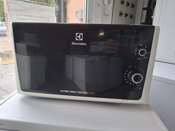 Használt Electrolux EMM 21150 W Mikrohullámú Sütő [H16075] 