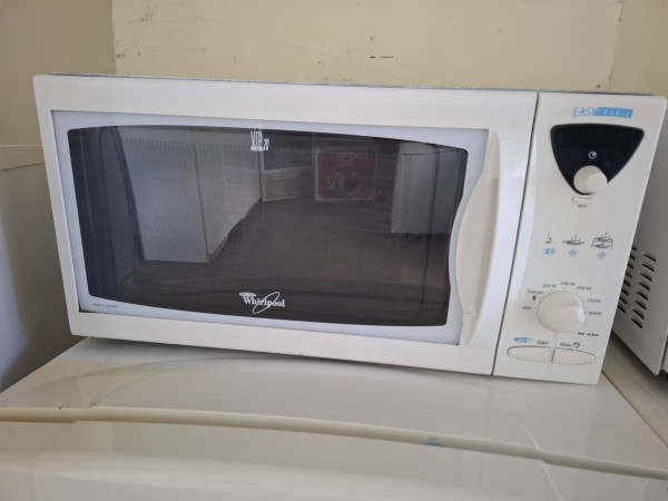 Használt Whirlpool AVM 434 Mikróhullámú Sütő [H16132] 