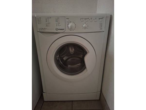 Használt Indesit IWSB61051 Keskeny Elöltöltős Mosógép [H16456] 