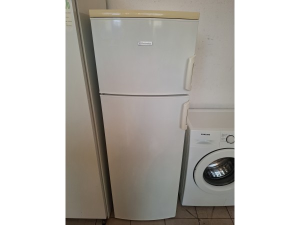 Használt Electrolux ERD28304W8 Felülfagyasztós Hűtőszekrény [H16481] 